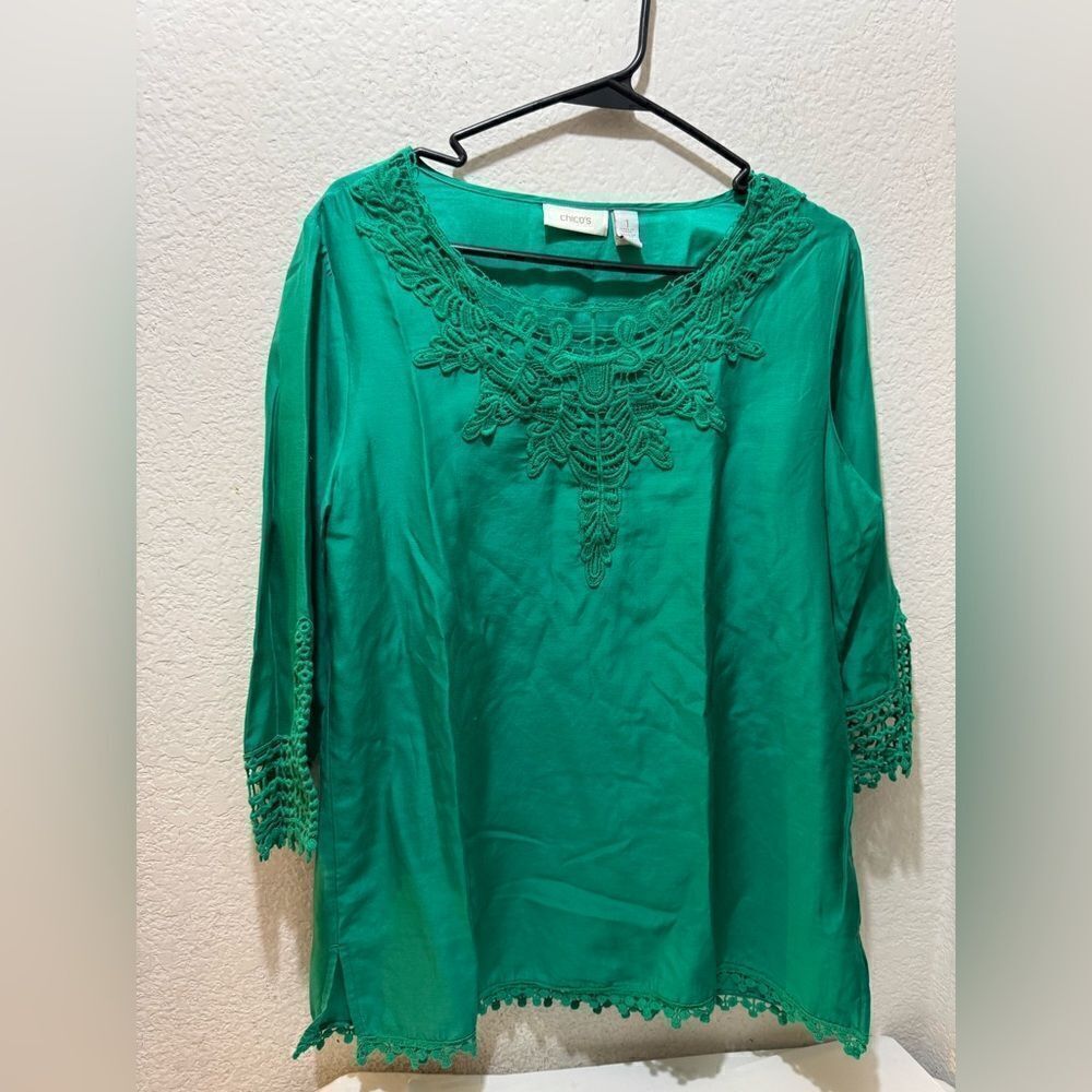 Chico's Embroidered 3/4Sleeves blouse Size 1 or Medium
